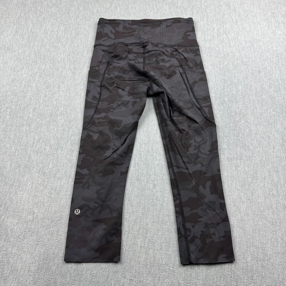Lululemon Leggings Womens 4 Black Camo Fast Free Crop II 19